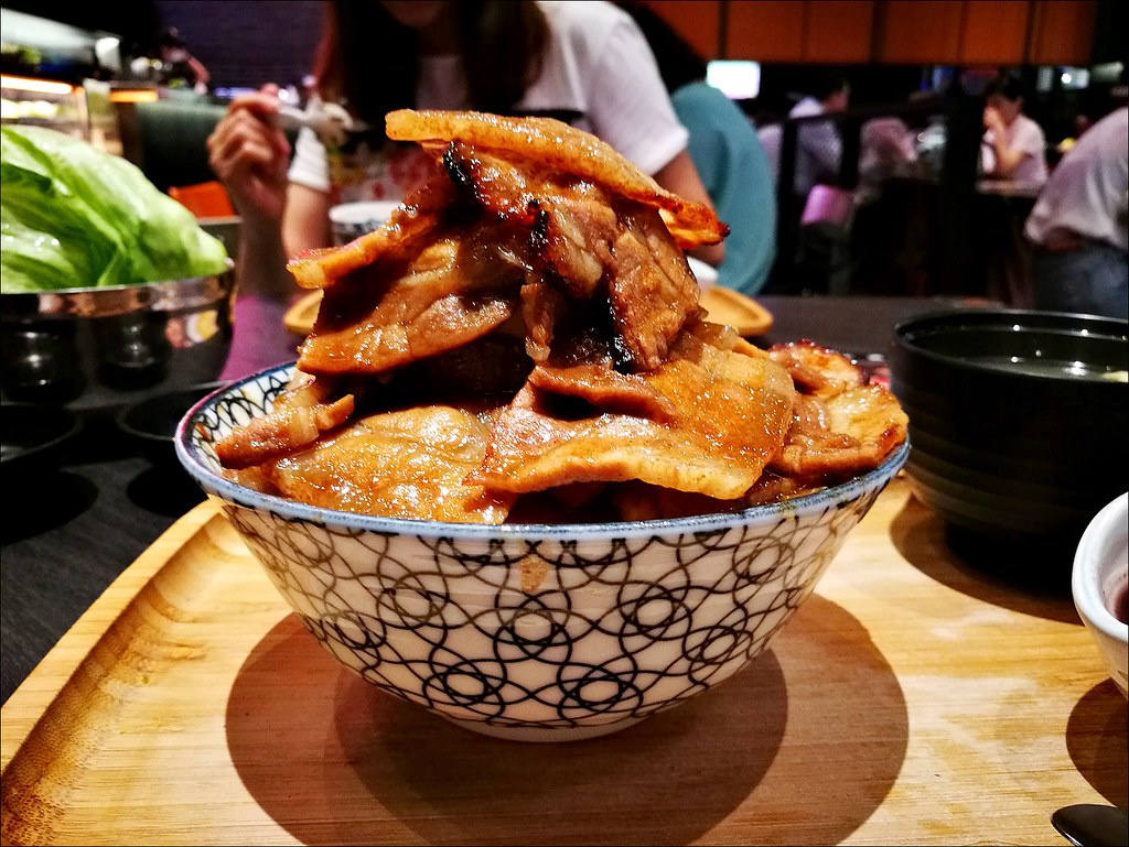 開丼燒肉vs丼飯秀泰站前店